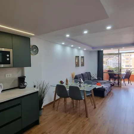 Casa Liotro Comfortable, Panoramic,central, Near The Sea,swimming Pool,wifi,terrace Lejlighed