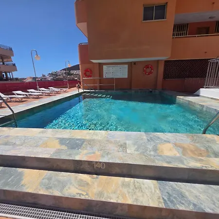 Casa Liotro Comfortable, Panoramic,central, Near The Sea,swimming Pool,wifi,terrace Lejlighed Los Cristianos (Tenerife)
