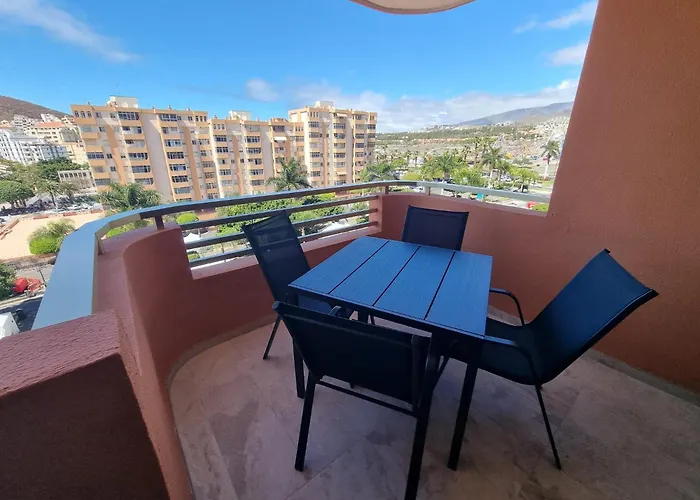 Apartman Casa Liotro Comfortable, Panoramic,central, Near The Sea,swimming Pool,wifi,terrace Los Cristianos